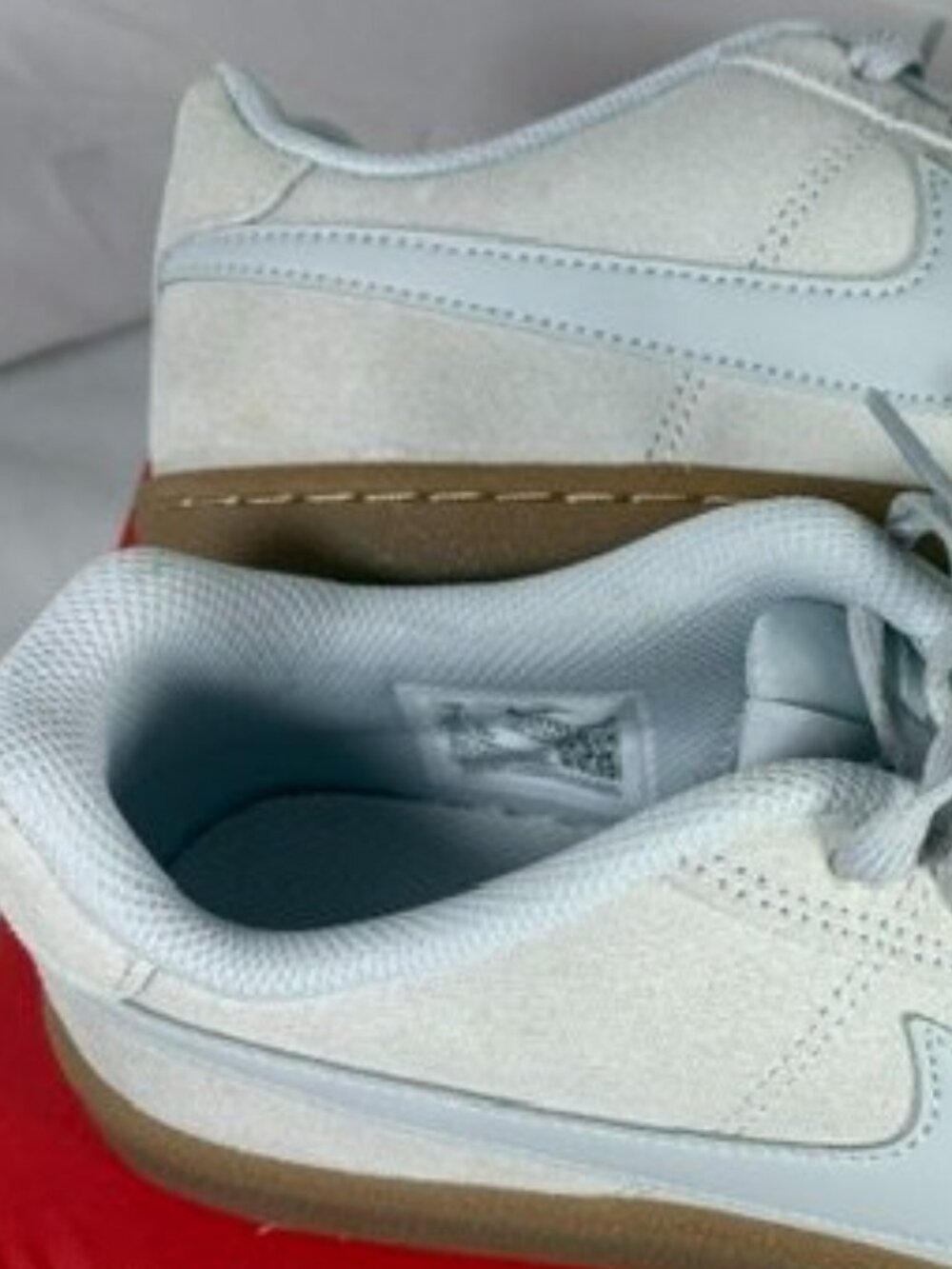 NEW-NEVER WORN! NIKE WOMENS 7 - Picture 9 of 12